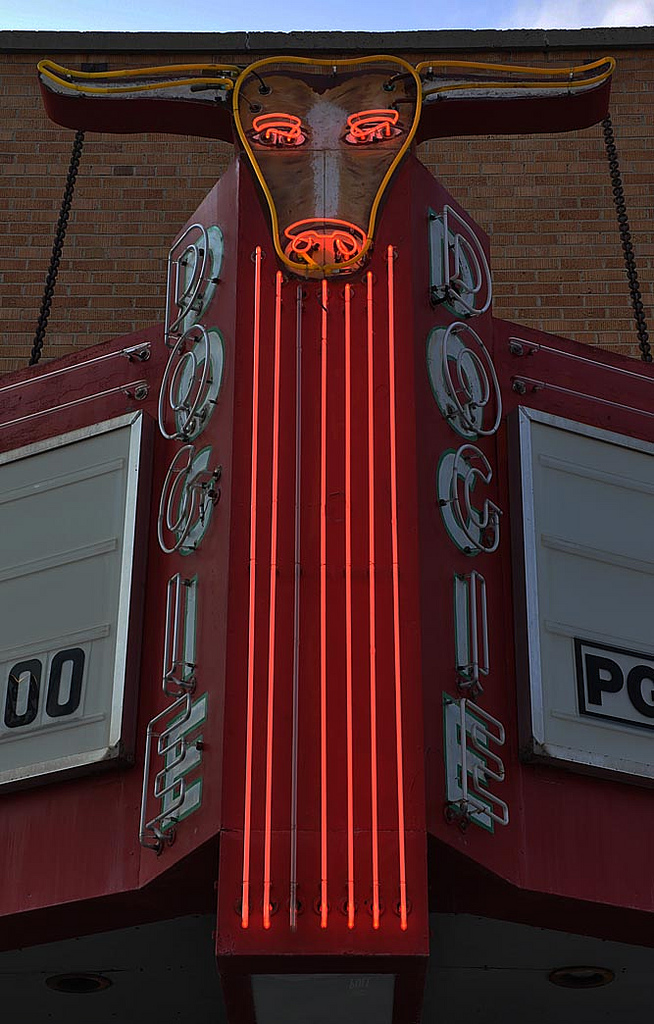 Dogie_Theatre